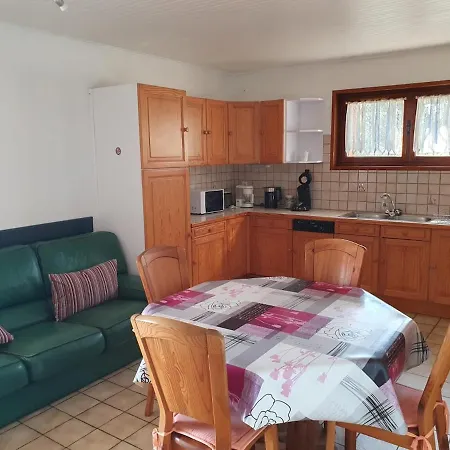 Apartment Le De Pigneux